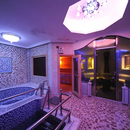 Mara Palaca Hotell 3*