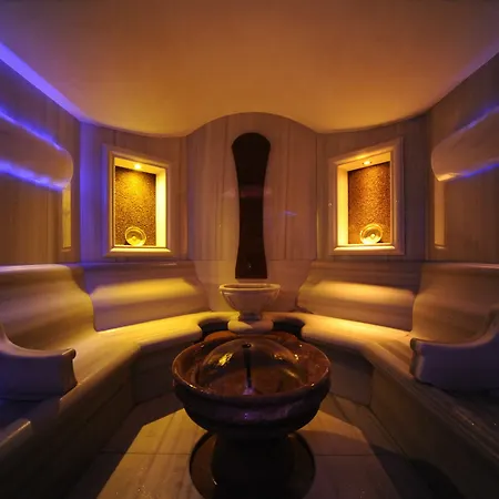 Hotell Mara Palaca 3*