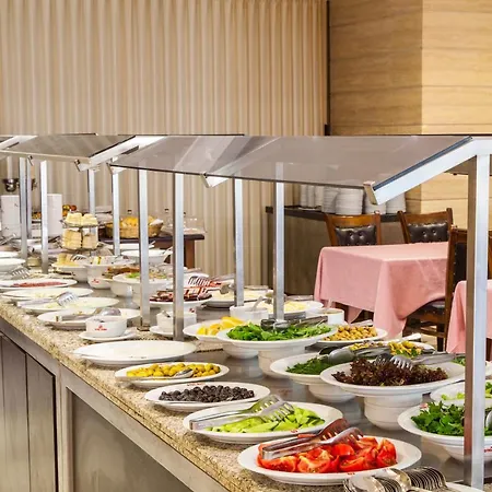 Отель Mara Palaca 3*