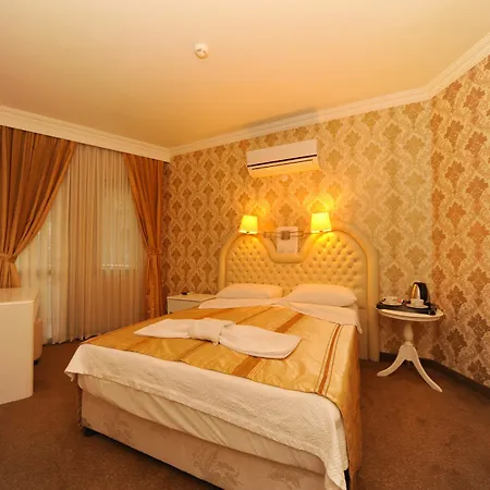 Отель Mara Palaca